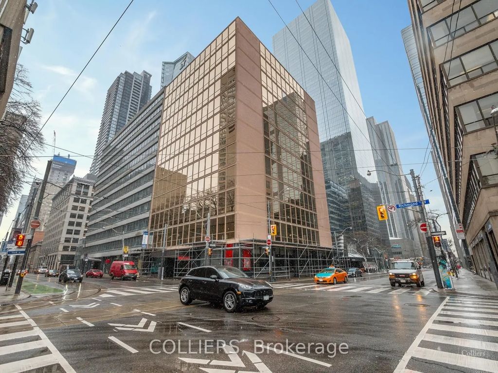 121 Richmond Street 200, Toronto C01
