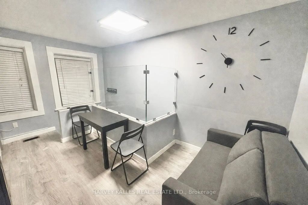 11 Saint Patricks Square 2, Toronto C01