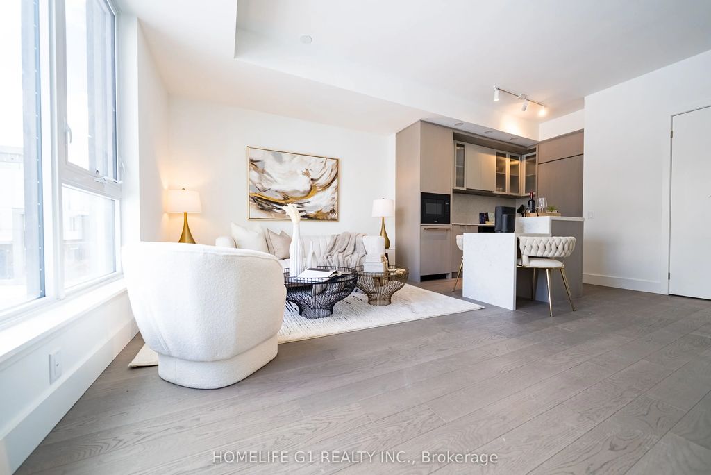 6 Greenbriar Road 116, Toronto C15