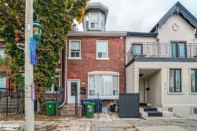 214 Gerrard Street E, Toronto C08