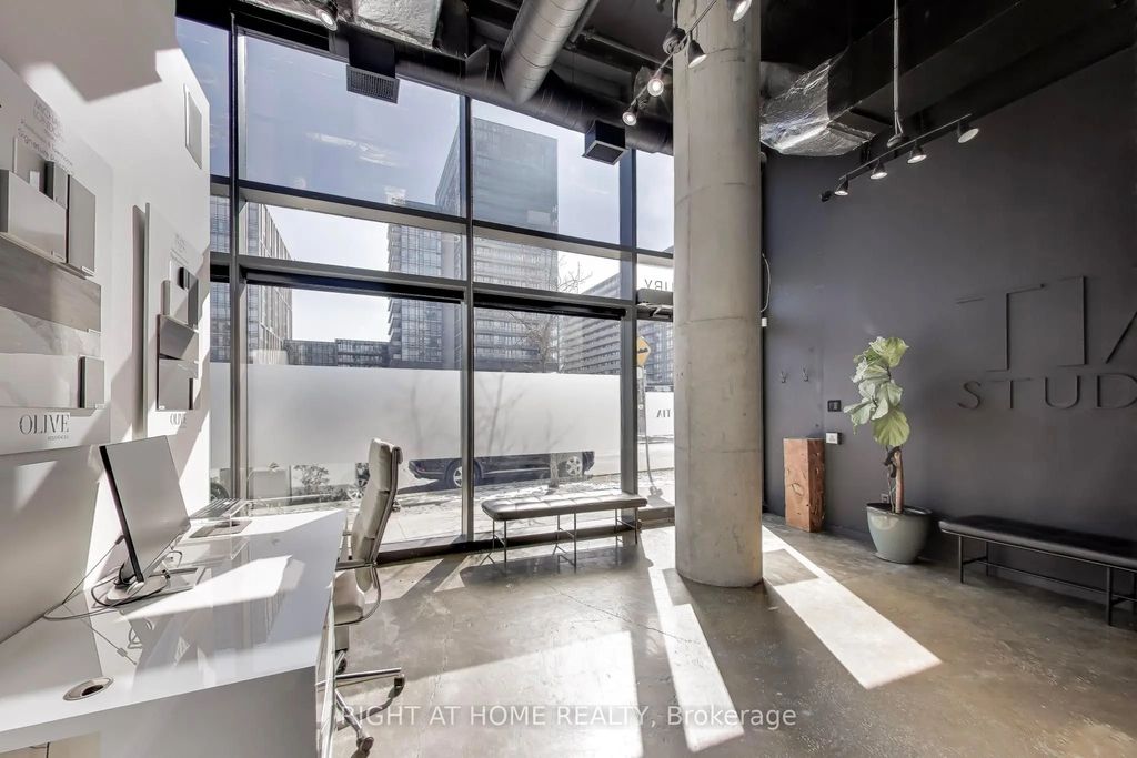 98 Sudbury Street, Toronto C01