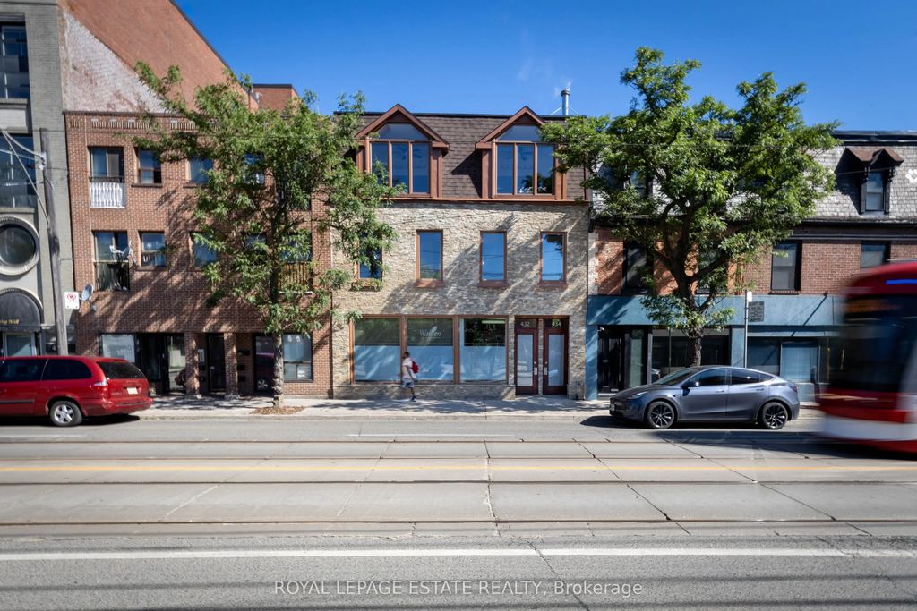 432 Queen Street E, Toronto C08