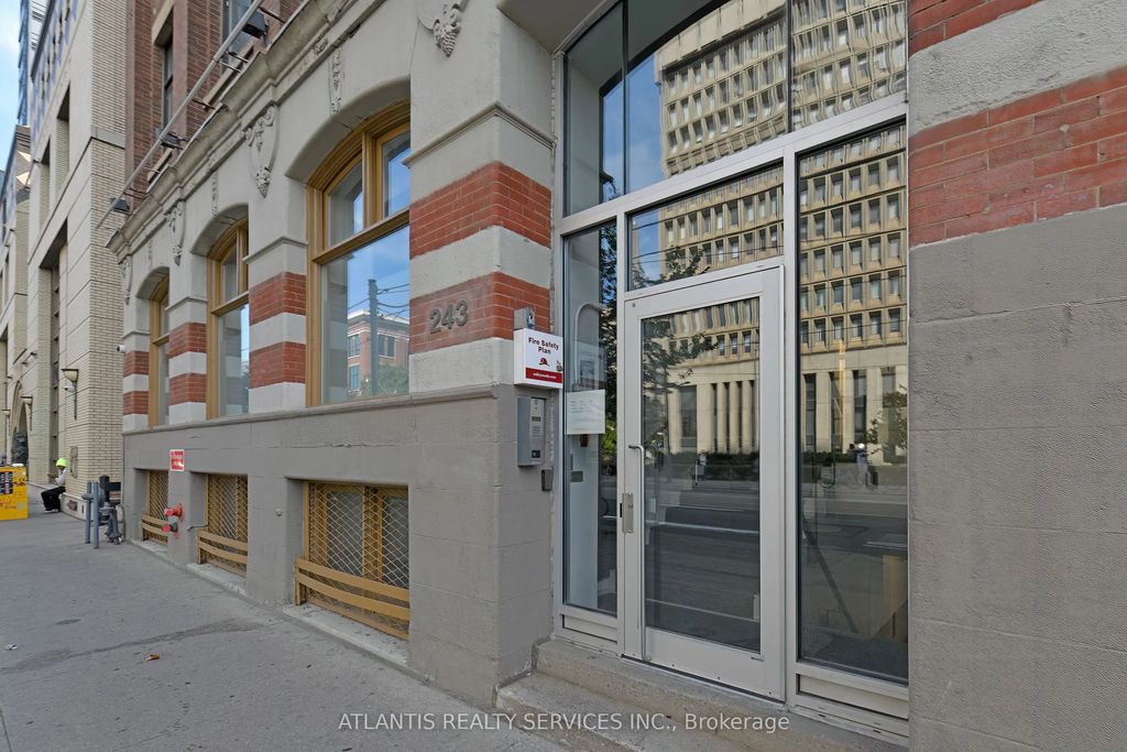 243 College Street Lower L, Toronto C01