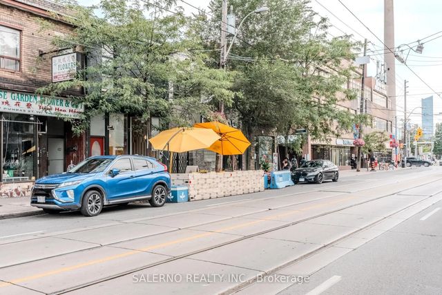 756 Dundas Street W Main, Toronto C01