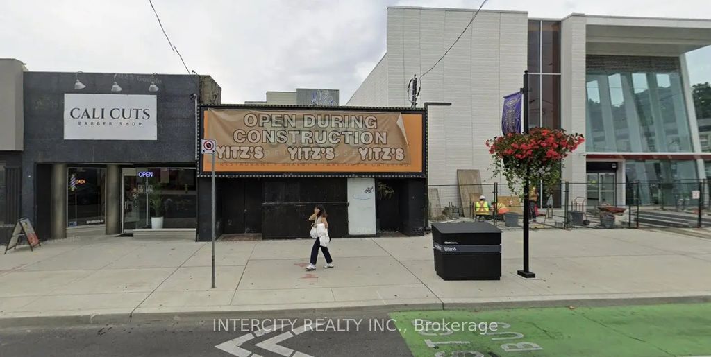 346 Eglinton Avenue W, Toronto C04