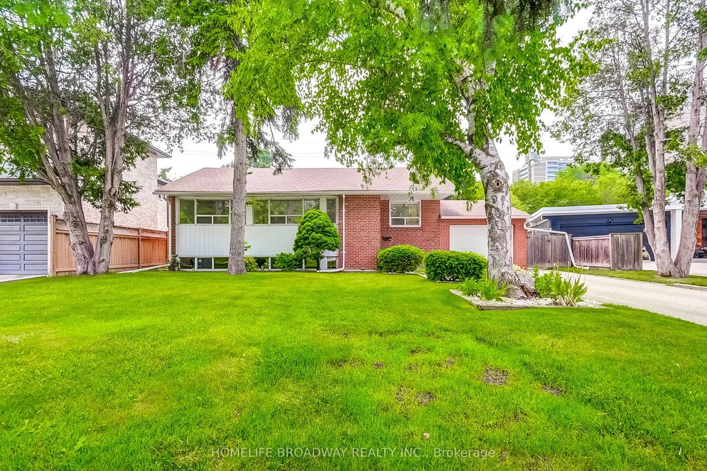 45 Hurlingham Crescent, Toronto C13