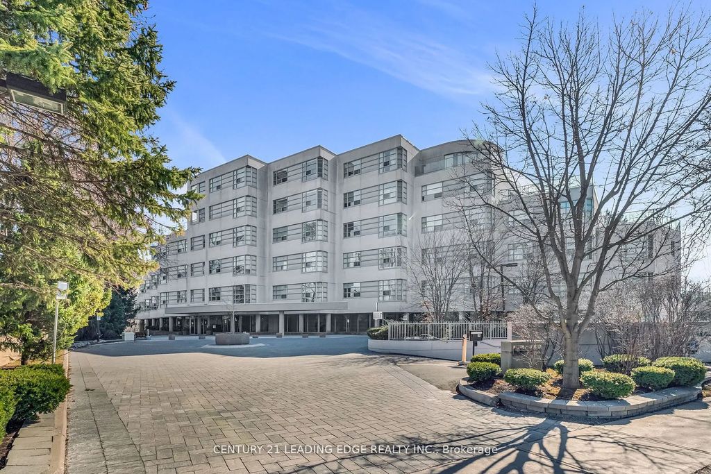 1 Watergarden Way 208, Toronto C15