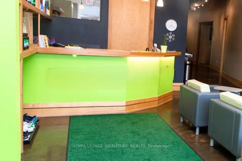 3-25 Scarsdale Road Studio #2, Toronto C13