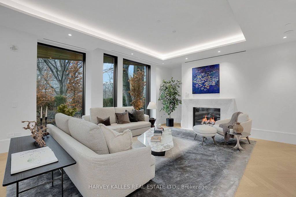 7 Dale Avenue 104, Toronto C09