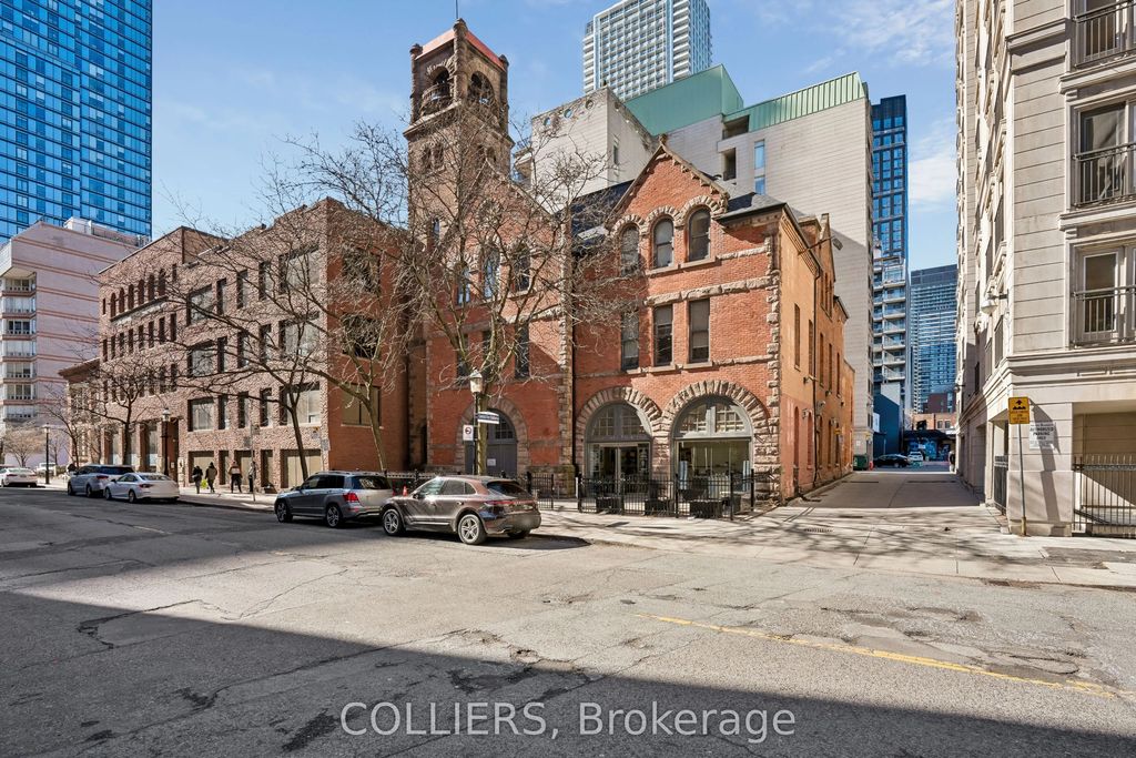 110 Lombard Street, Toronto C08