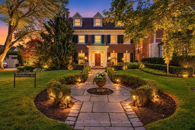 11 Dewbourne Avenue, Toronto C03