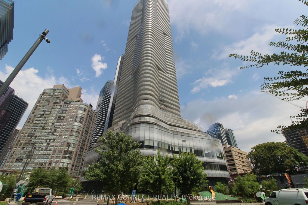 15 Wellesley Street W # 324, Toronto C01
