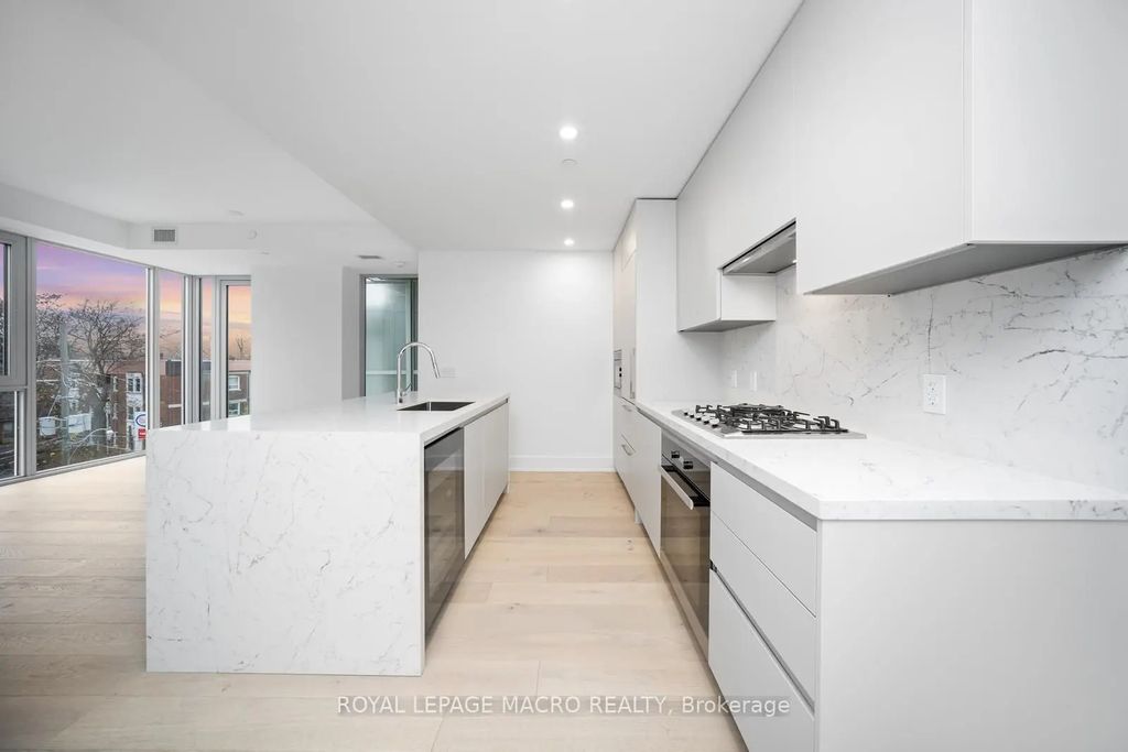346 Davenport Road 403, Toronto C02