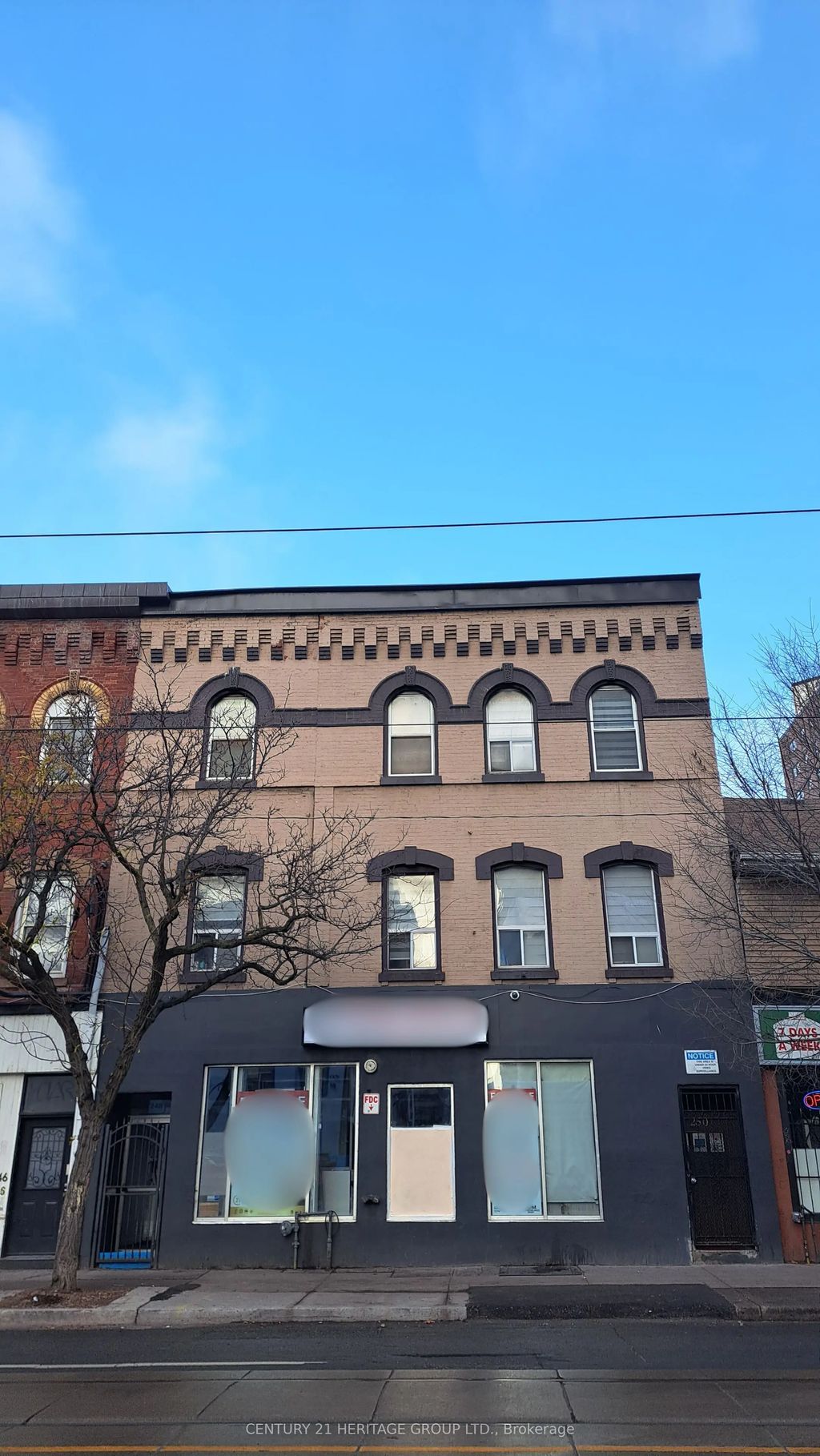 248 Queen Street E, Toronto C08