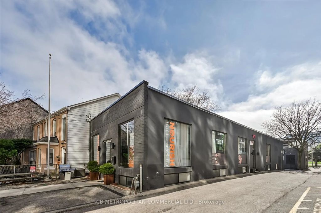 201 Niagara Street, Toronto C01