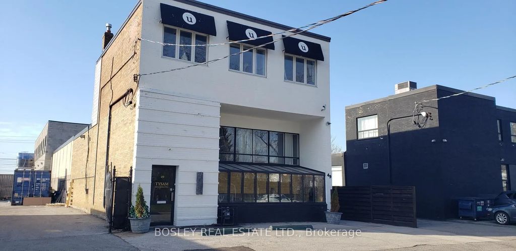 49 Research Road, Toronto C11