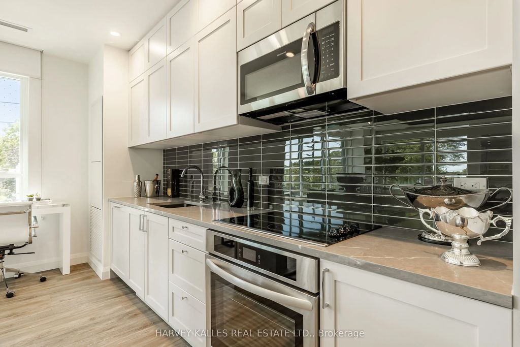 71 Redpath Avenue 1305, Toronto C10
