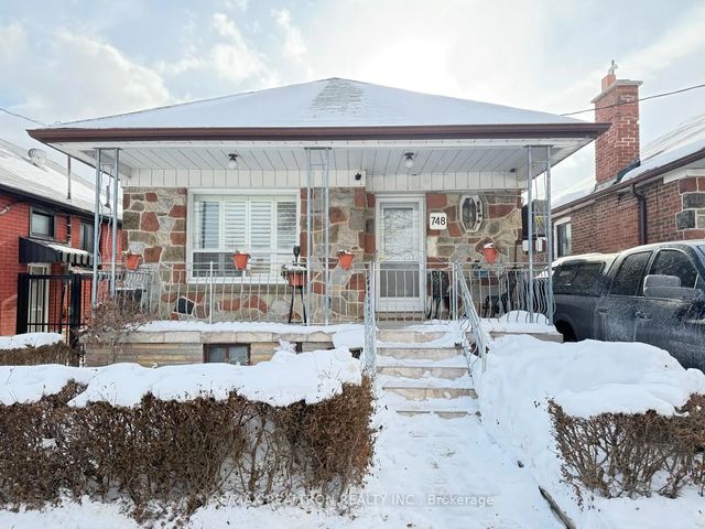 748 Vaughan Road, Toronto C03