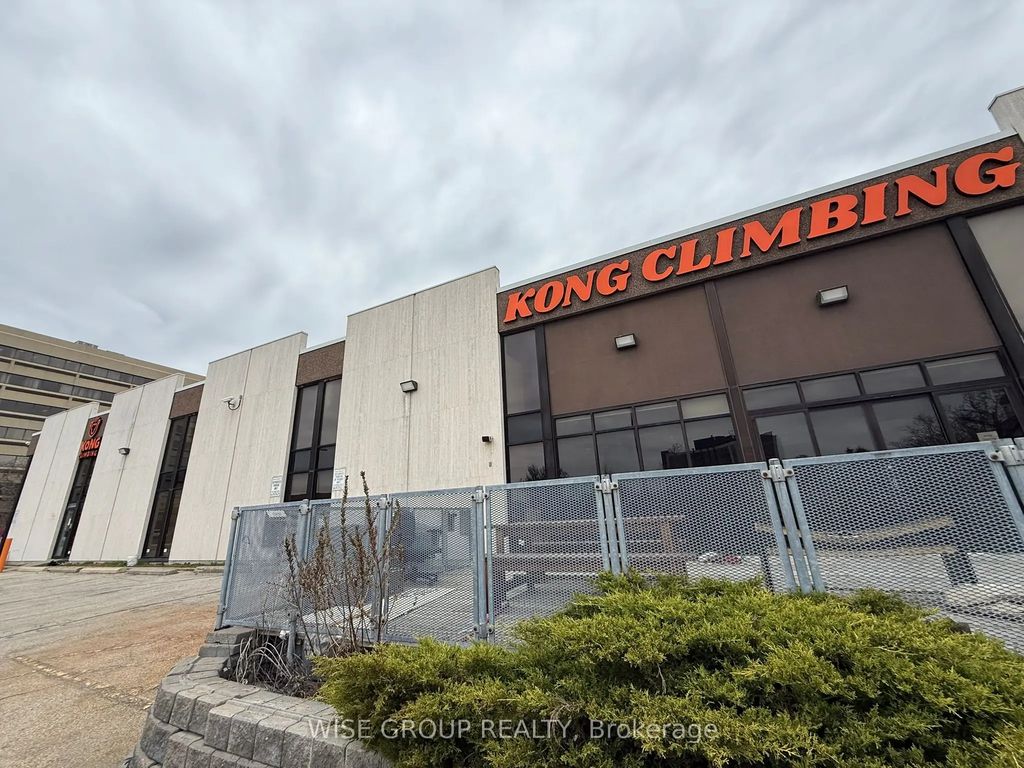 2450 Victoria Park Avenue 100a, Toronto C15
