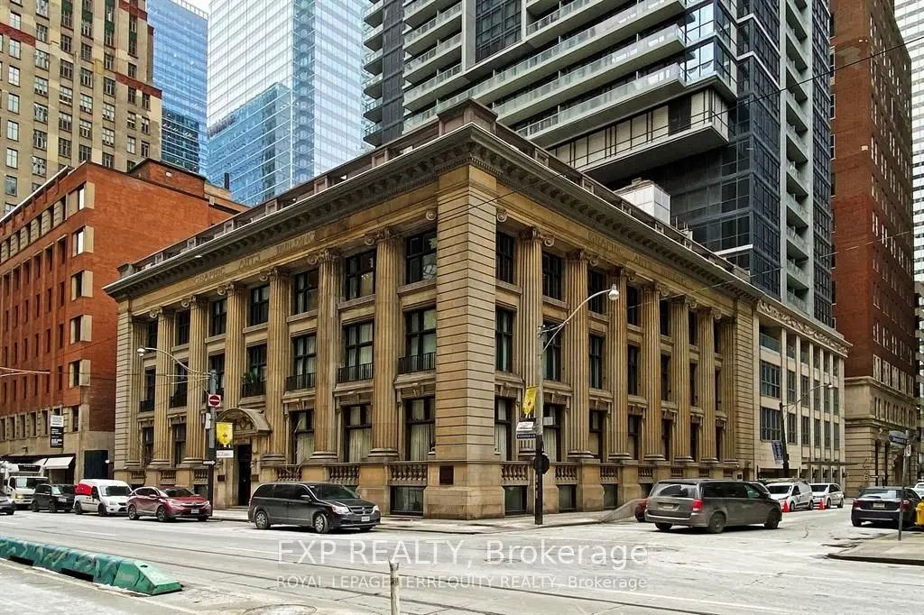 73 Richmond Street W, Toronto C01