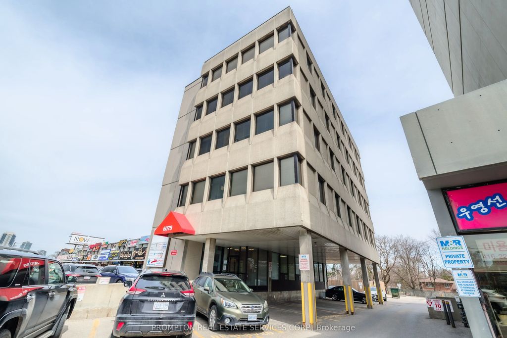 6075 Yonge Street 3rd Floor, Toronto C14