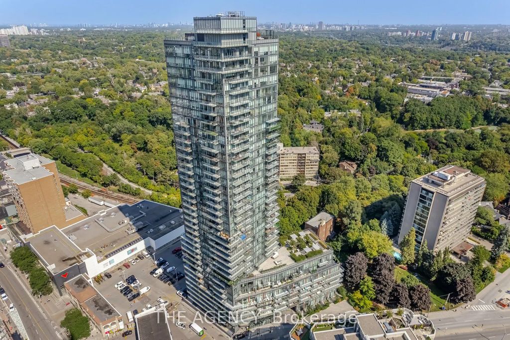 825 Church Street 105, Toronto C09