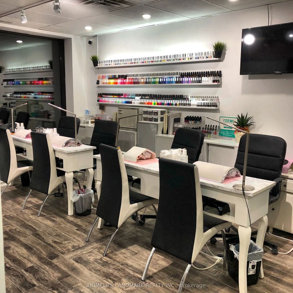 5519 Yonge Street 300, Toronto C14