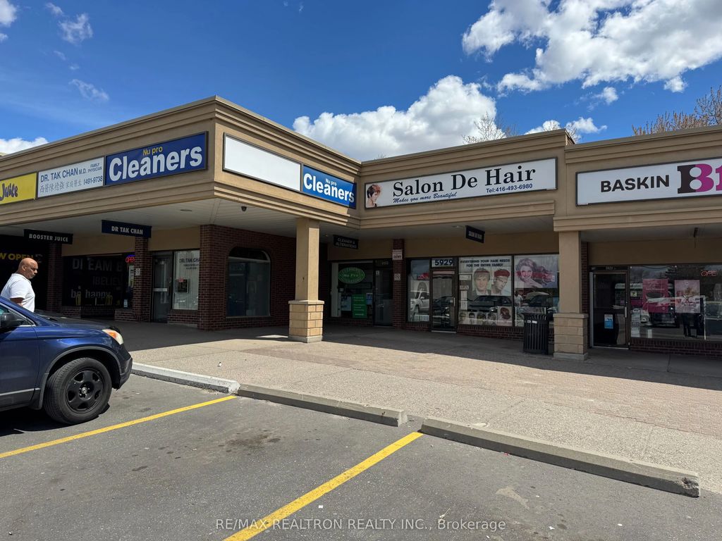 5929 Leslie Street, Toronto C15