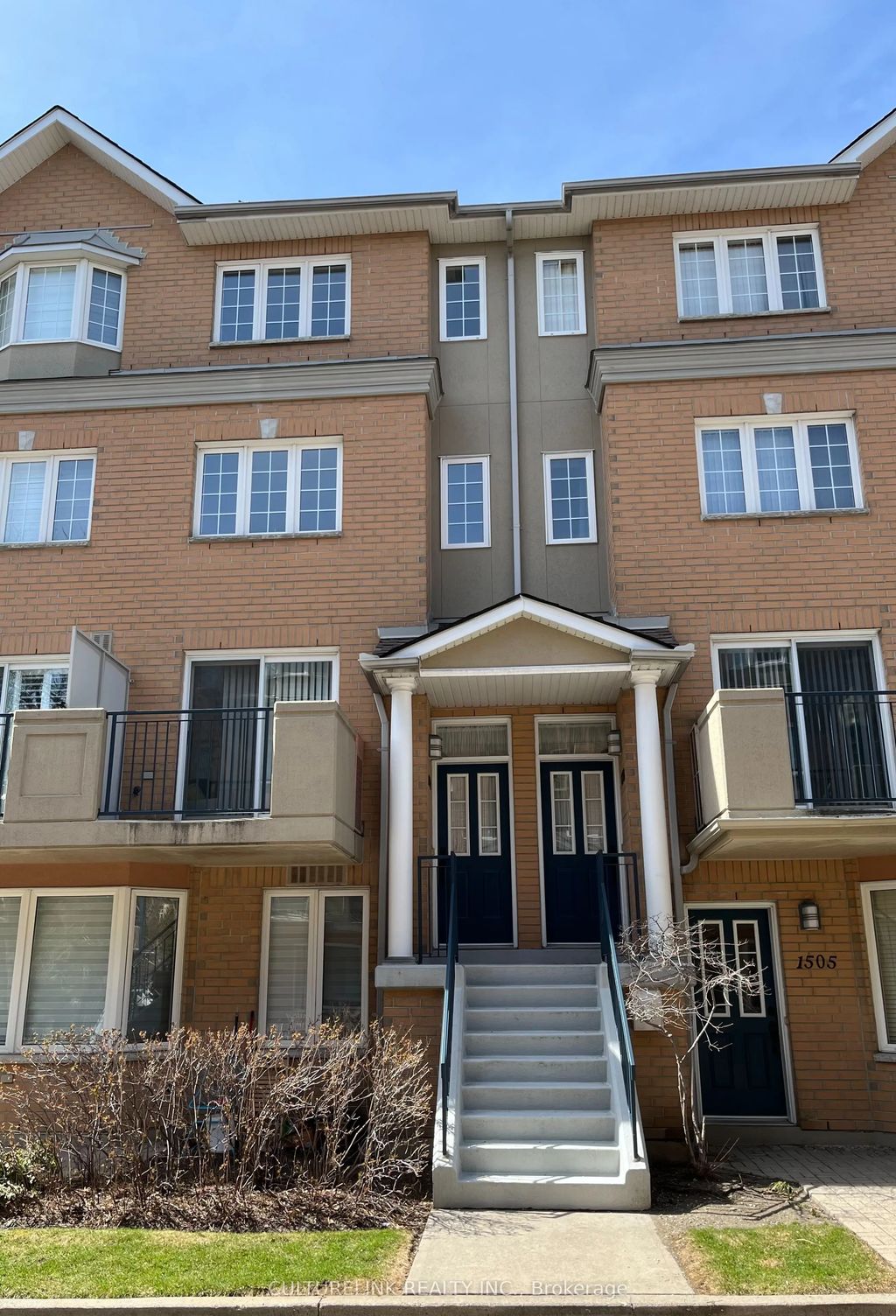 28 Sommerset Way 1502, Toronto C14