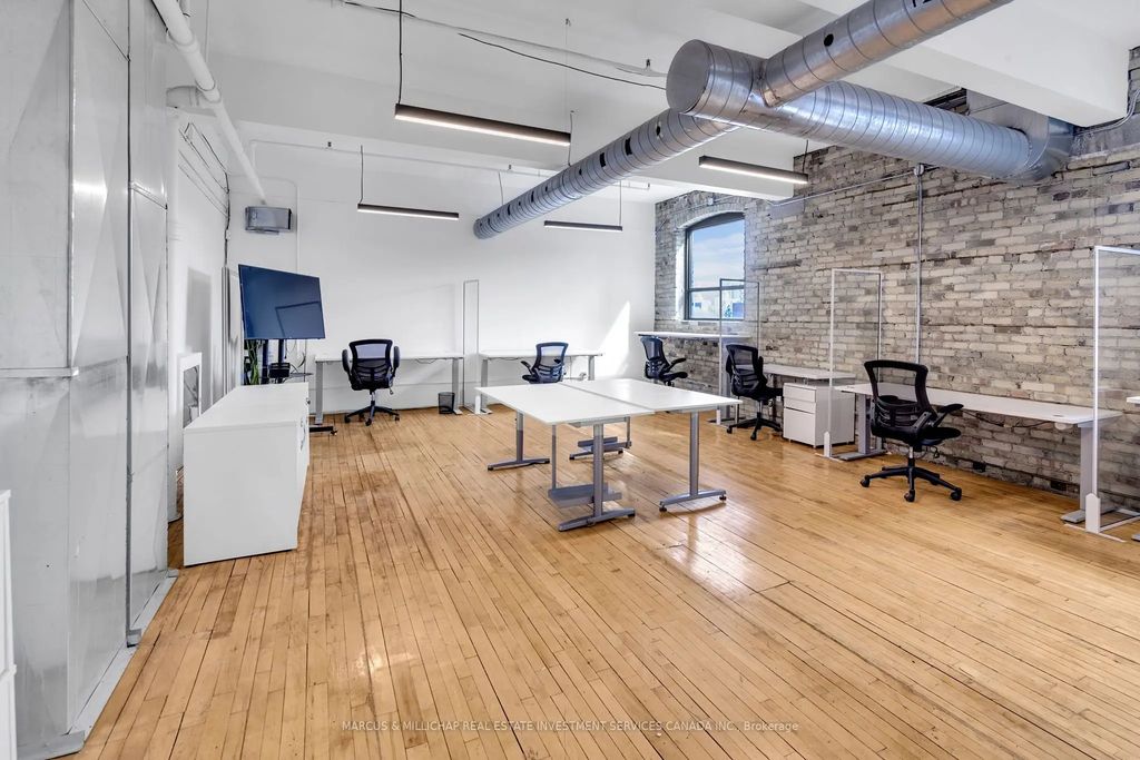 639 Queen Street W 503, Toronto C01