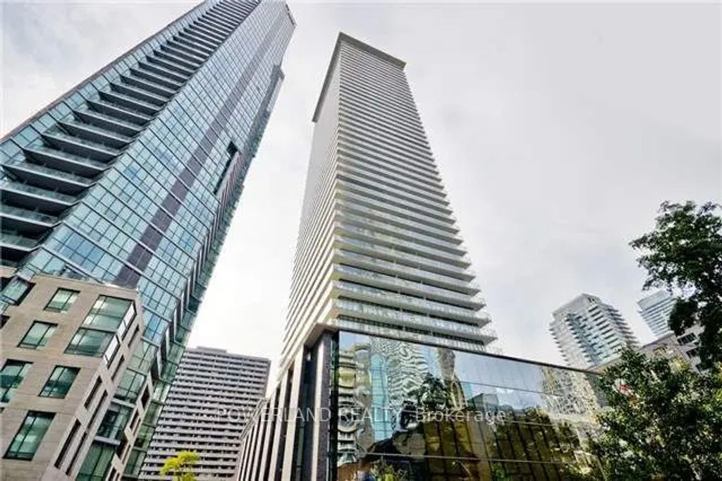33 Charles Street E 2601, Toronto C08
