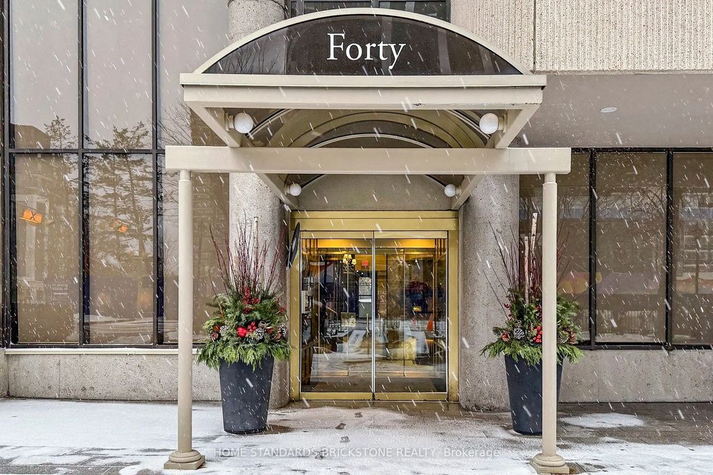 40 Rosehill Avenue 1001, Toronto C09
