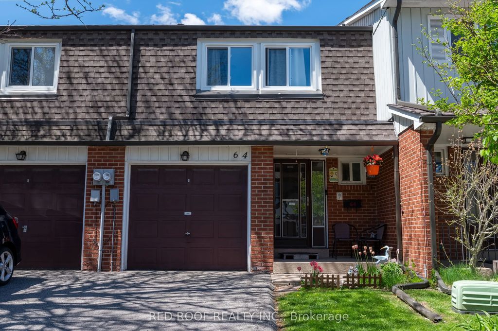 64 Farm Green Way, Toronto C13