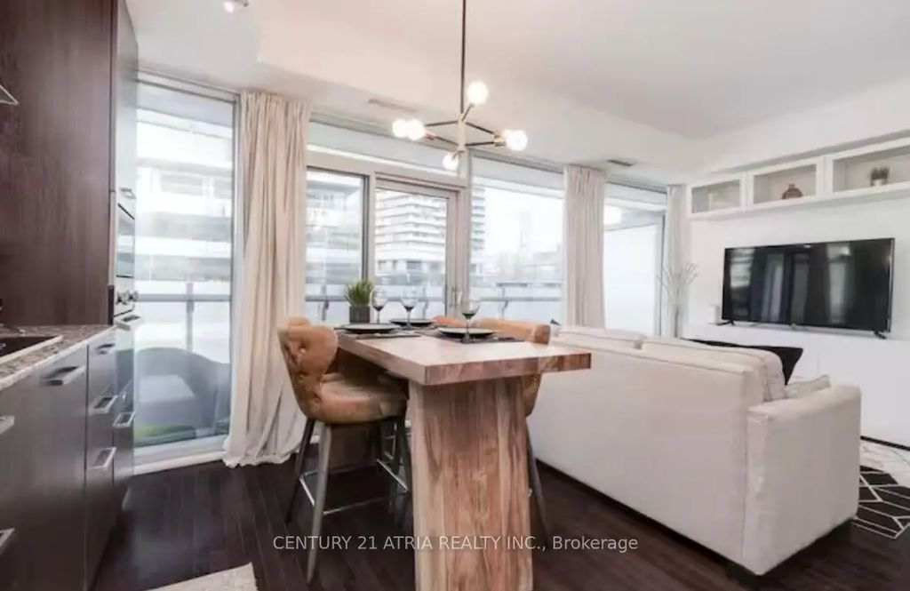 14 York Street 512, Toronto C01