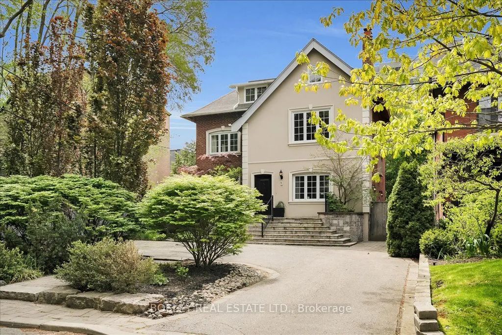 3 Shorncliffe Avenue, Toronto C02