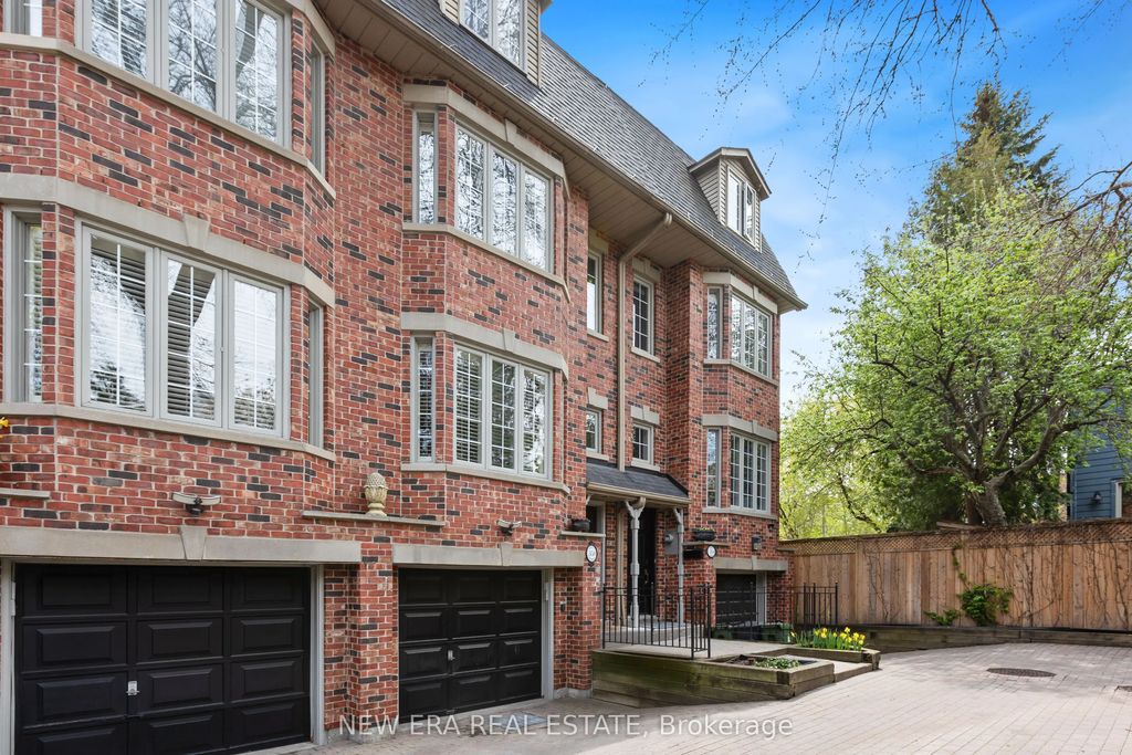 35 Spruce Street B, Toronto C08