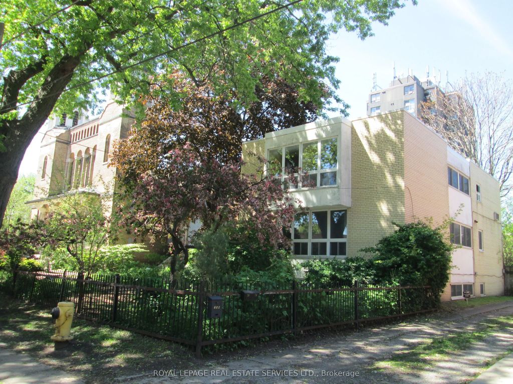 276 Gladstone Avenue, Toronto C01