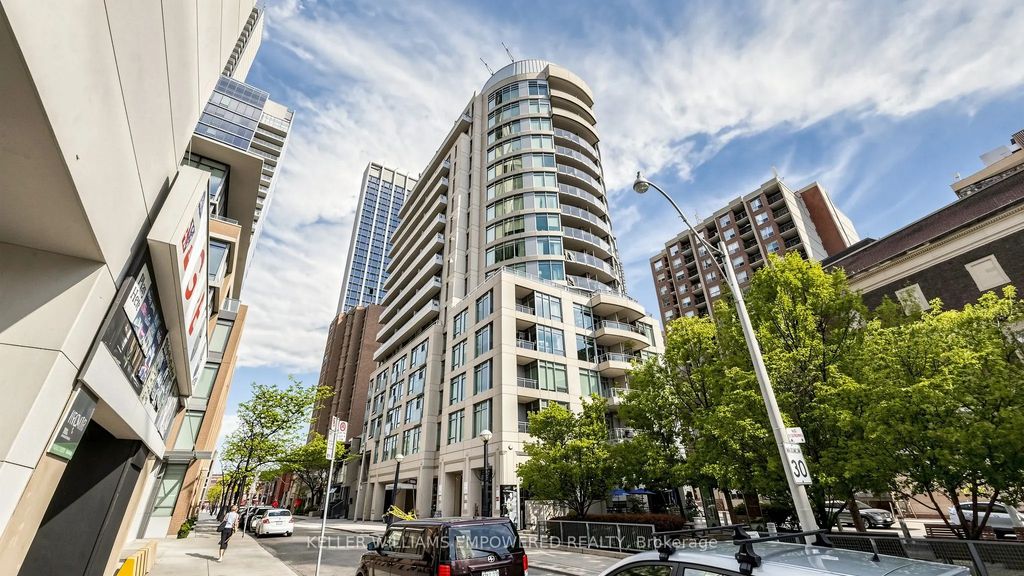8 Scollard Street 311, Toronto C02