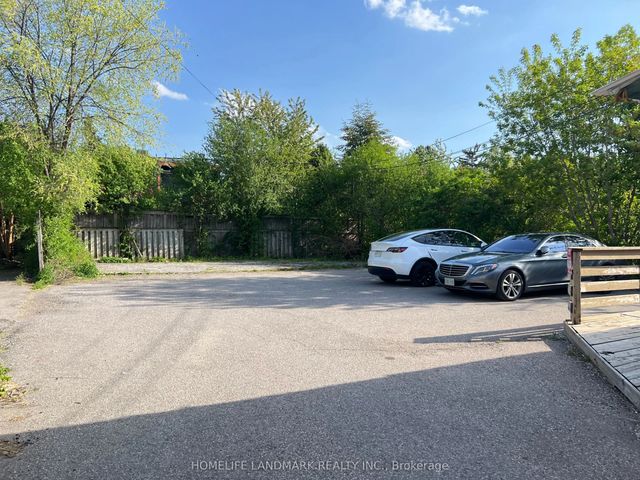 149 Finch Avenue W, Toronto C07