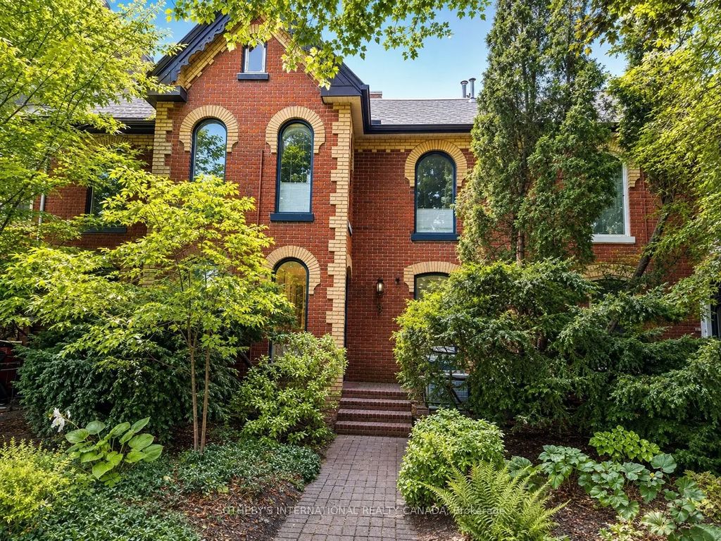 9 Rose Avenue, Toronto C08
