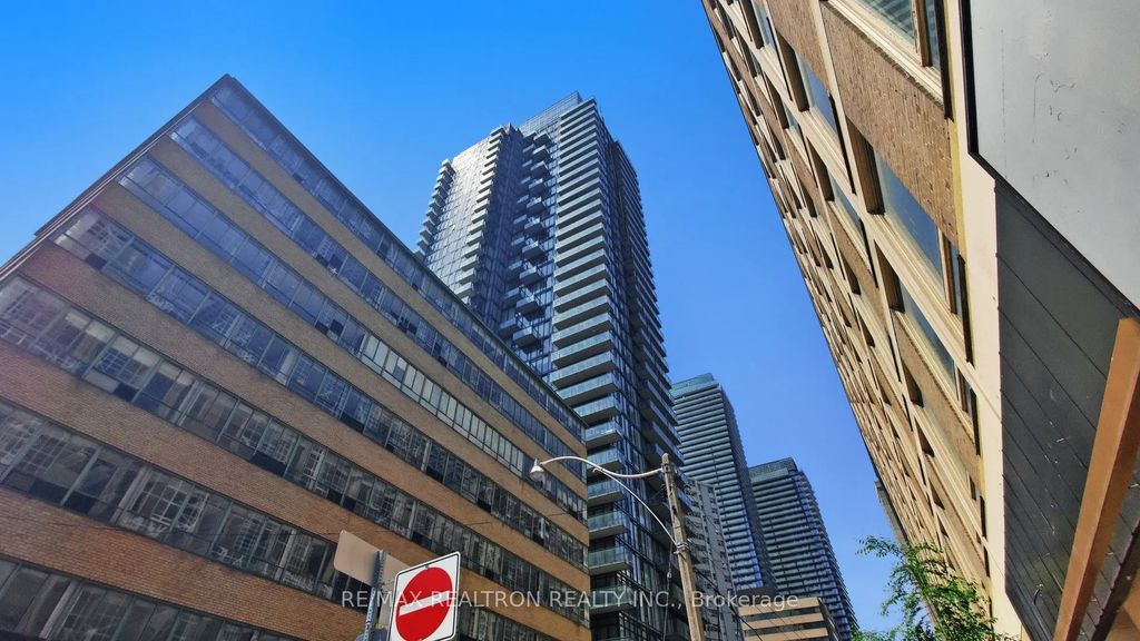 75 St Nicholas Street 3208, Toronto C01