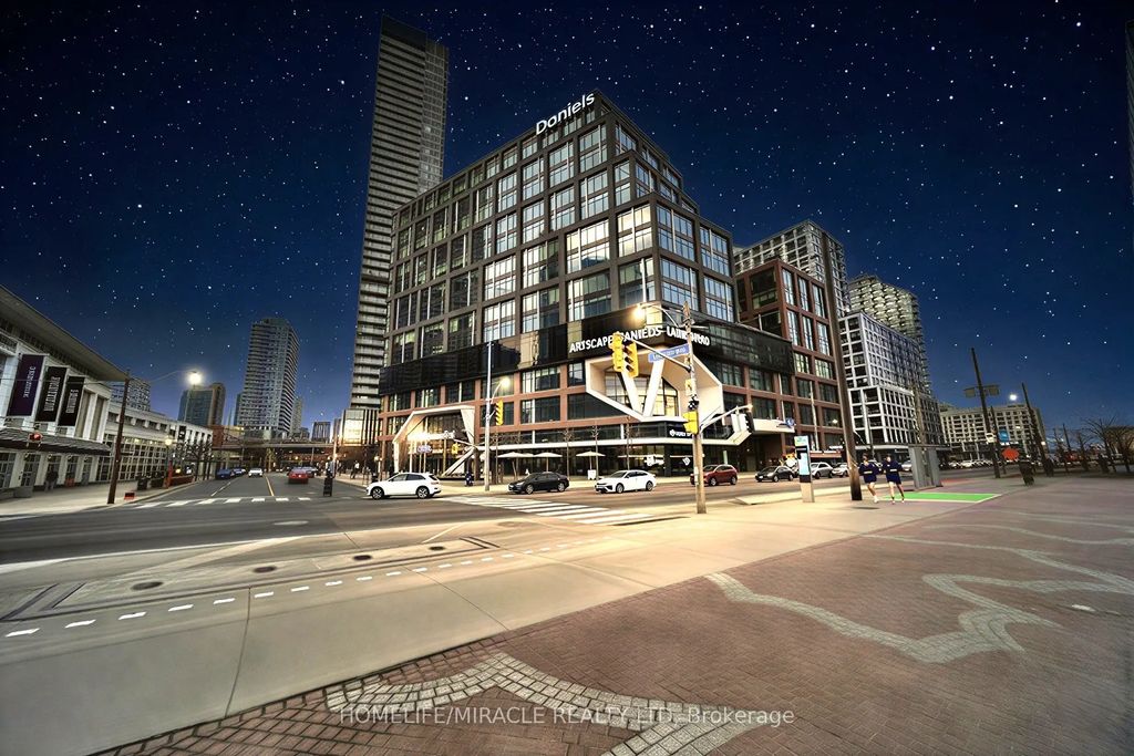 130 Queens Quay E 721, Toronto C08