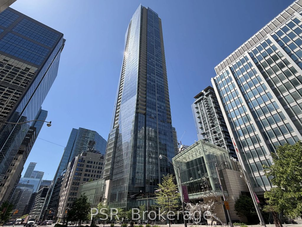 180 University Avenue 5003, Toronto C01