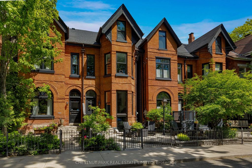 466 Wellesley Street E, Toronto C08