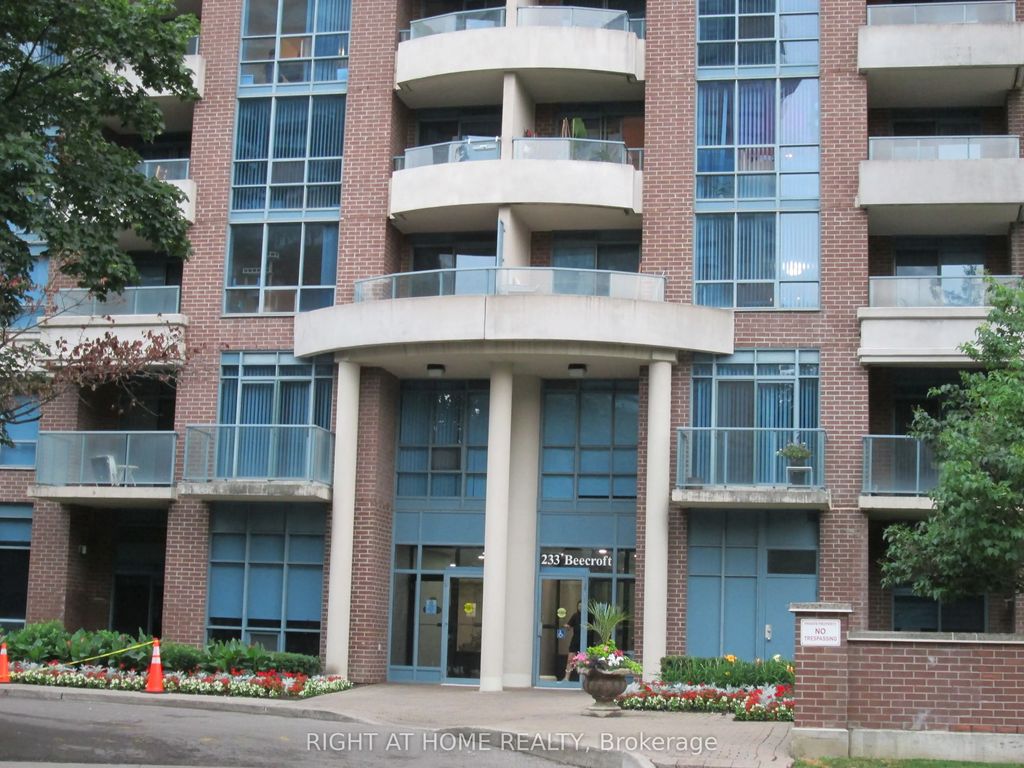 233 Beecroft Road 111, Toronto C07