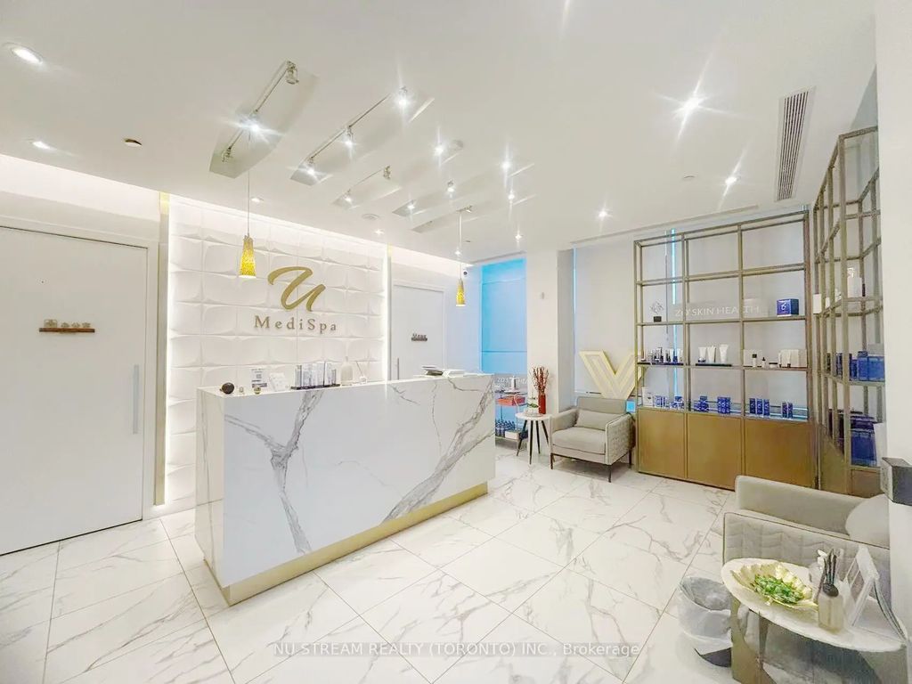 90 Esther Shiner Boulevard, Toronto C15