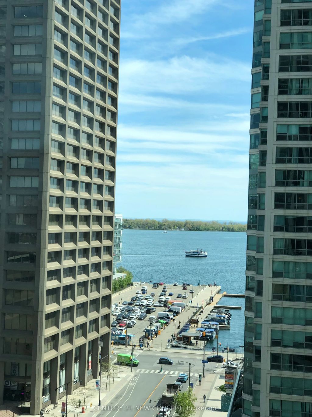 16 Yonge Street 1310, Toronto C01