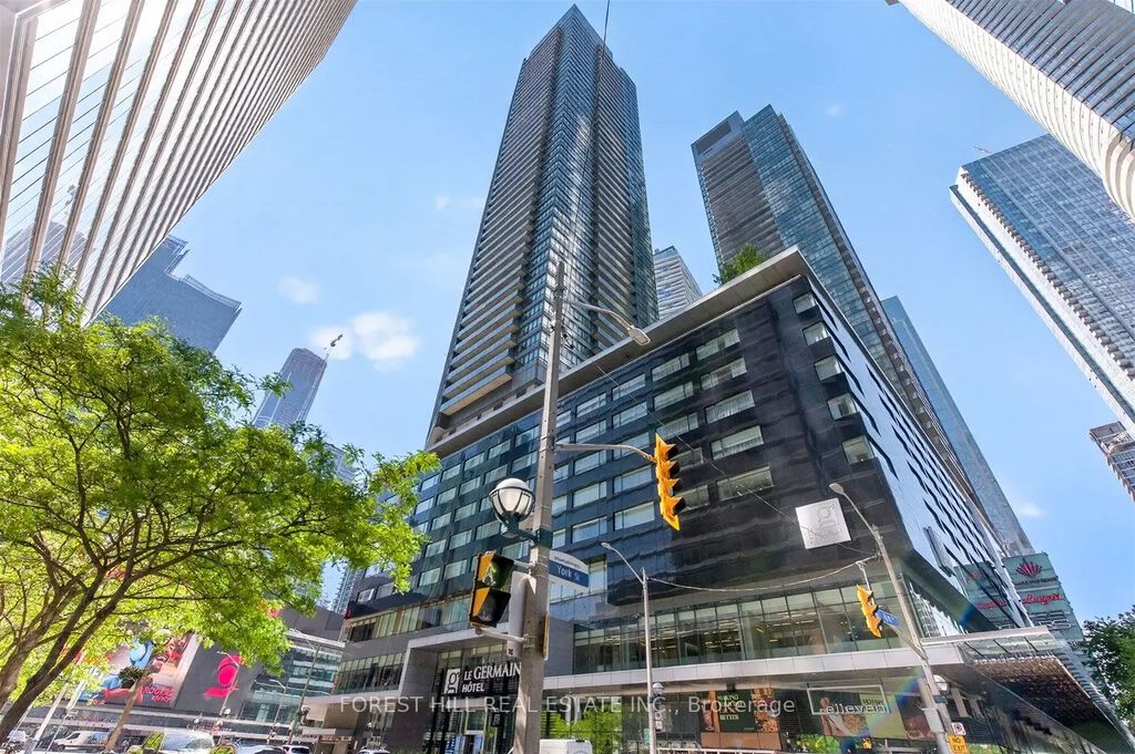65 Bremner Boulevard 4607, Toronto C01