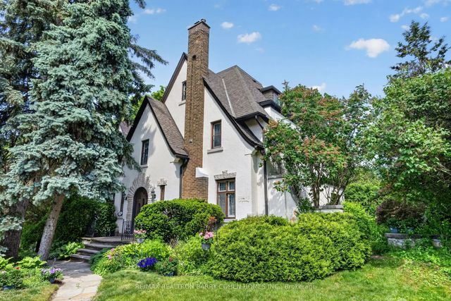 29 Strathgowan Crescent, Toronto C04