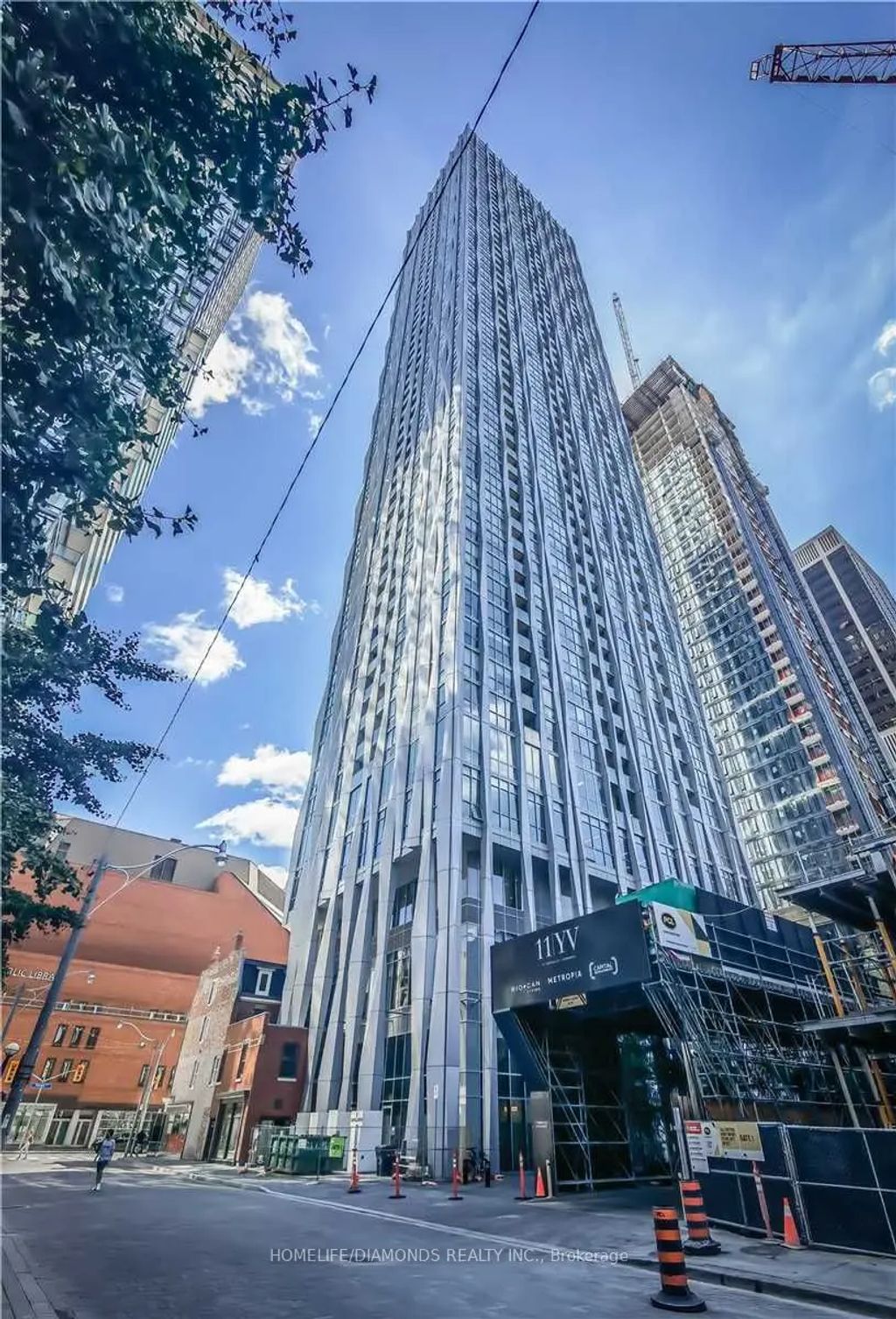 1 Yorkville Avenue 3302, Toronto C02